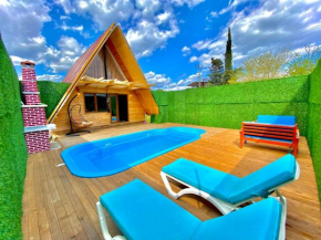Refreshing Bungalow with Private Pool, Garden and BBQ in Fethiye